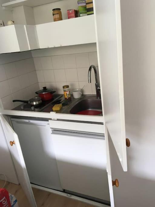 Magnifique Studio Coeur Marais Париж Екстериор снимка