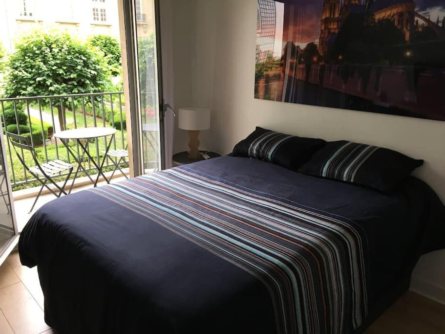 Magnifique Studio Coeur Marais Париж Екстериор снимка